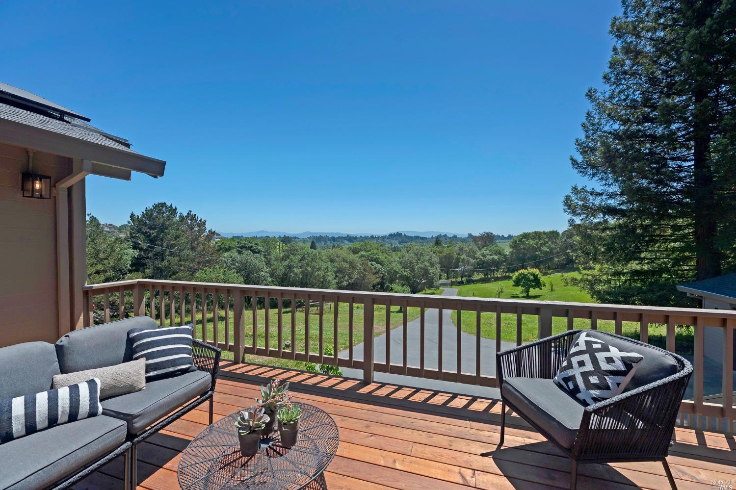 Photo of 1410 Darby Rd in Sebastopol, CA