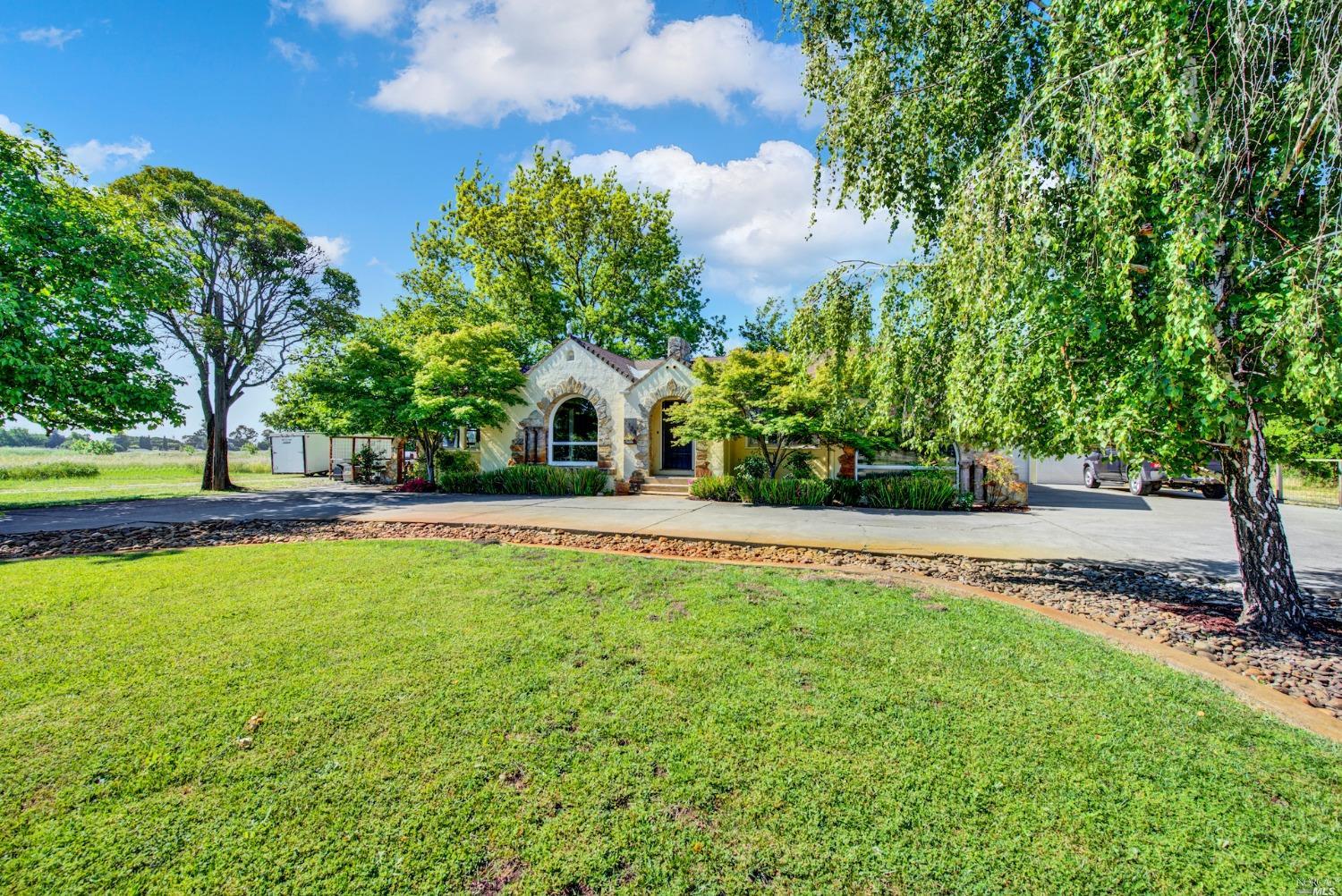 Photo of 2324 Rockville Rd in Fairfield, CA