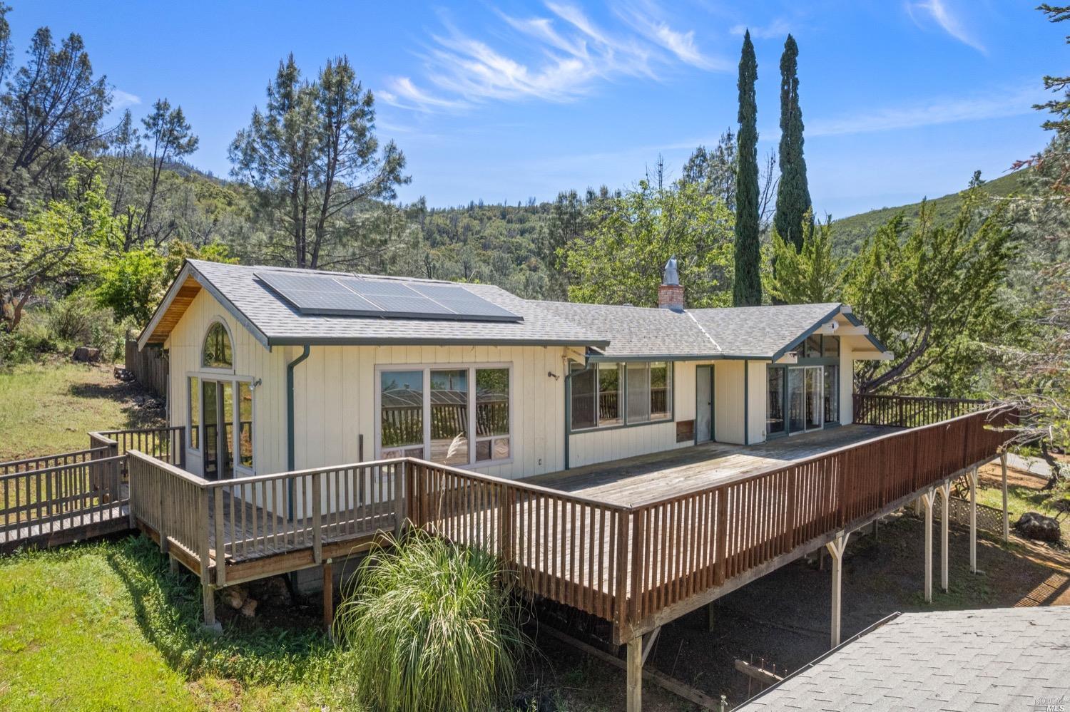 Photo of 6680 Bergesen Dr in Kelseyville, CA