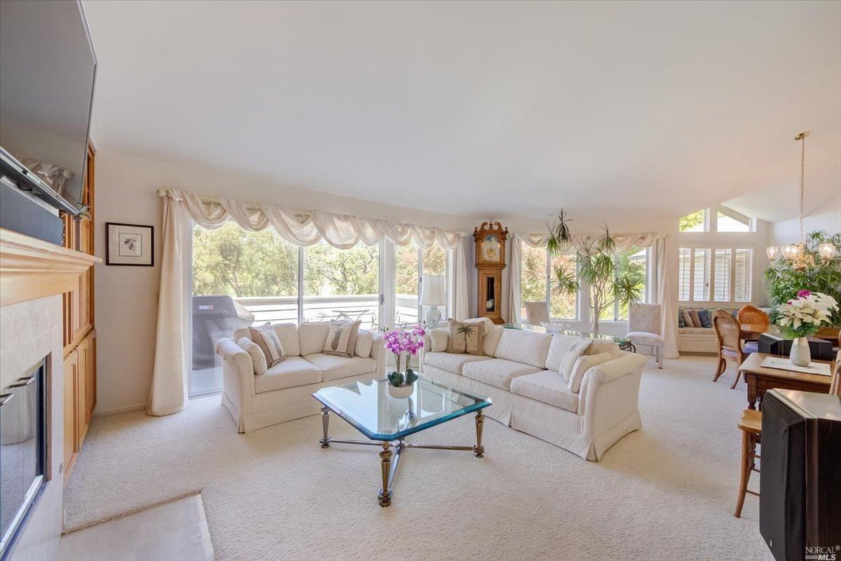 Photo of 2118 Stonefield Ln in Santa Rosa, CA