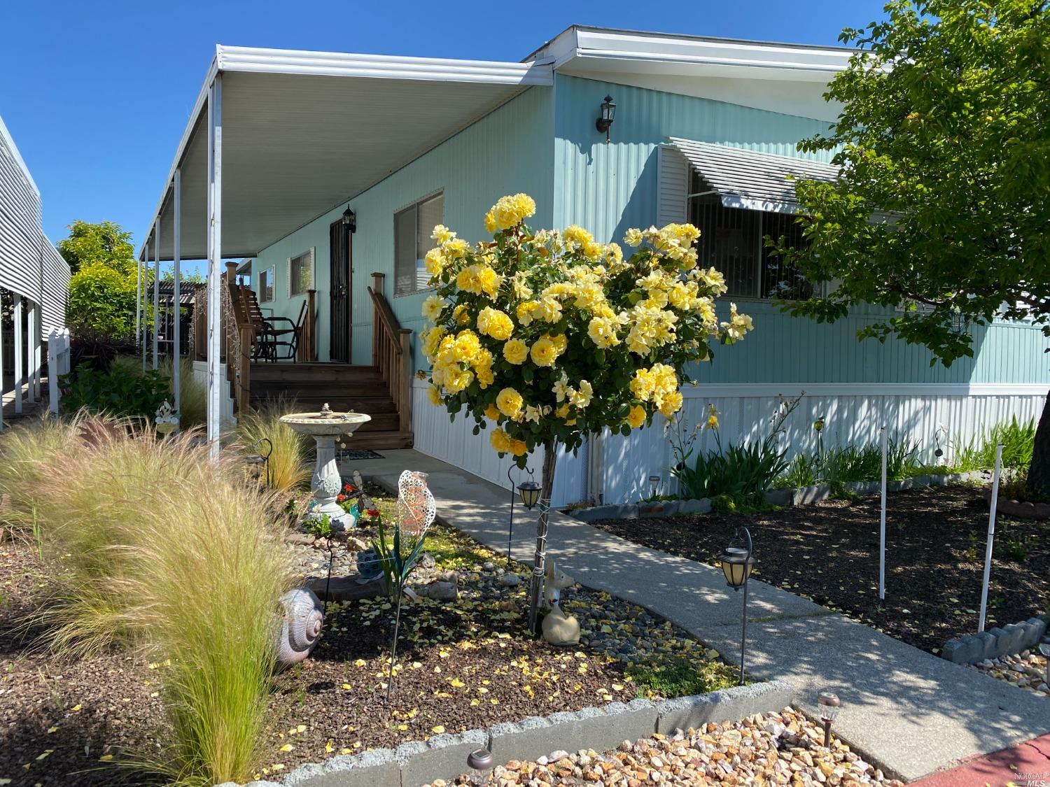 Photo of 118 Cabana Dr in Napa, CA