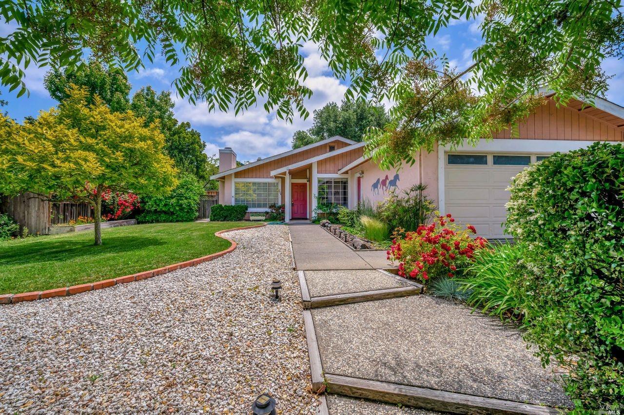 Photo of 2444 San Sebastian Ave in Santa Rosa, CA
