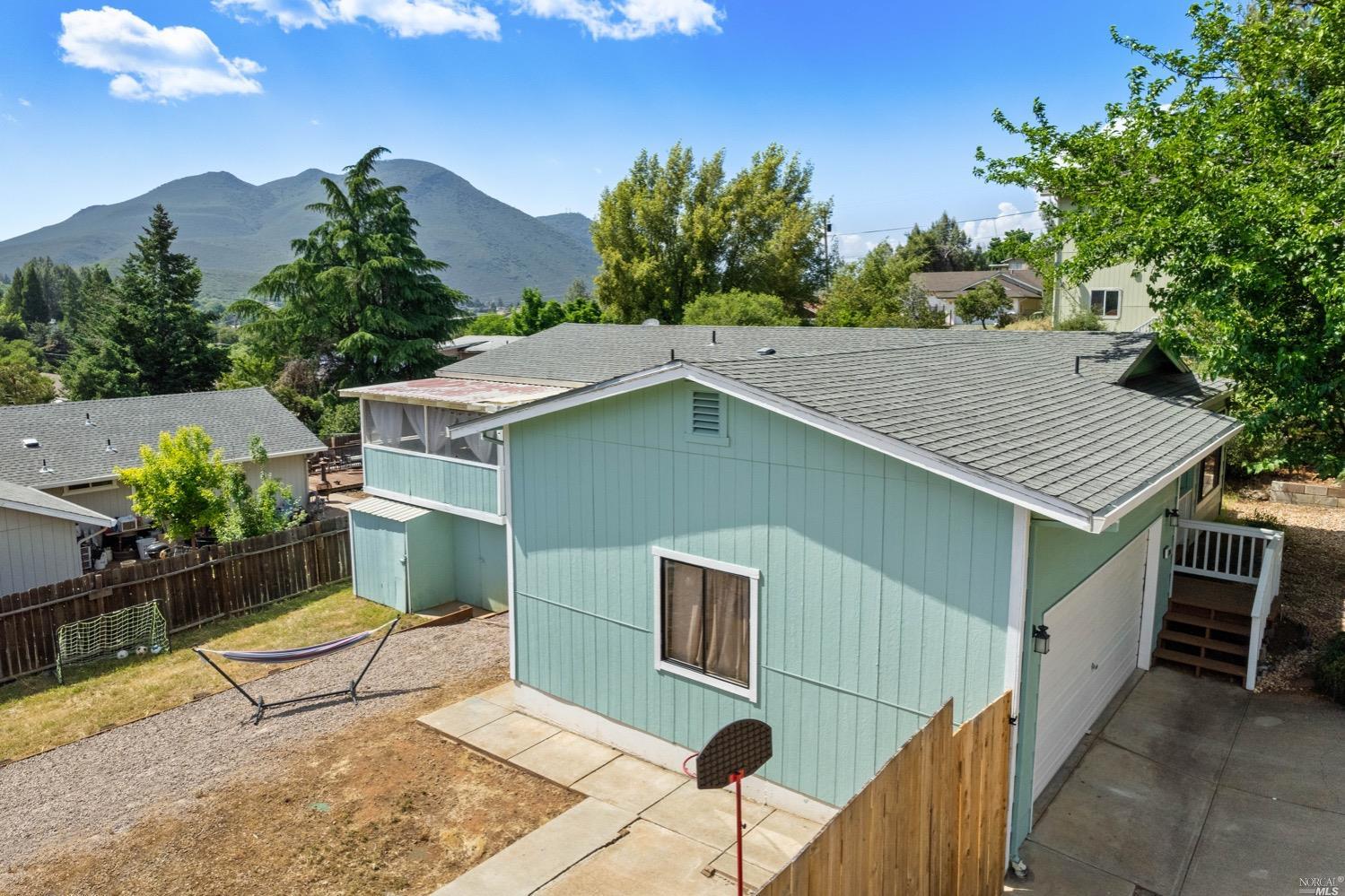 Photo of 5285 Montezuma Dr in Kelseyville, CA