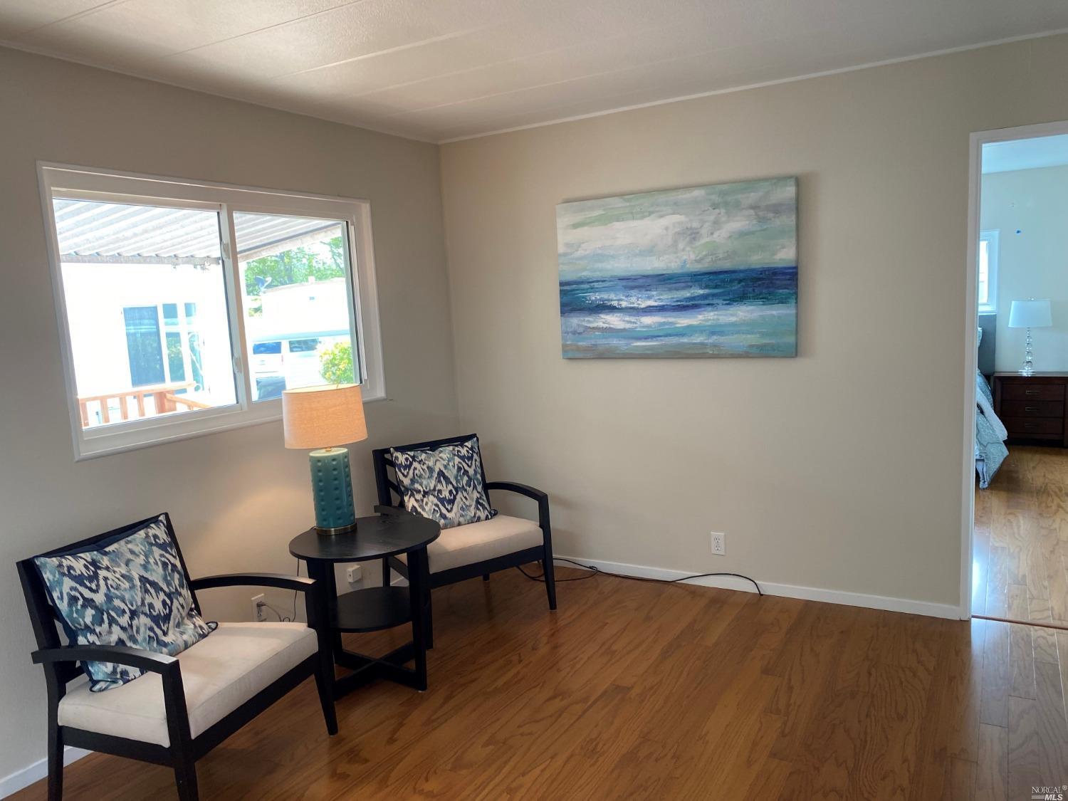 Photo of 815 Las Palmas Ave in Novato, CA