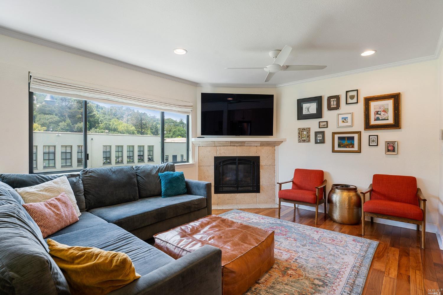 Photo of 26 Belle Ave #2 in San Anselmo, CA