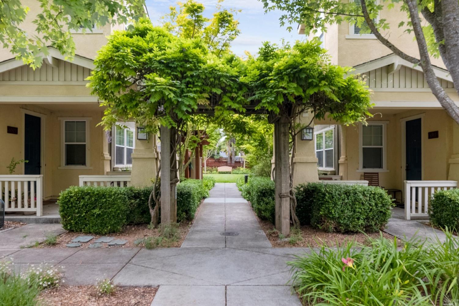 Photo of 6919 Santero Wy in Cotati, CA