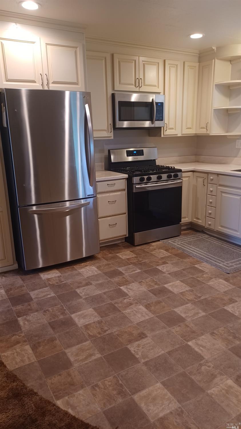 Photo of 175 Circulo Monterey in Rohnert Park, CA