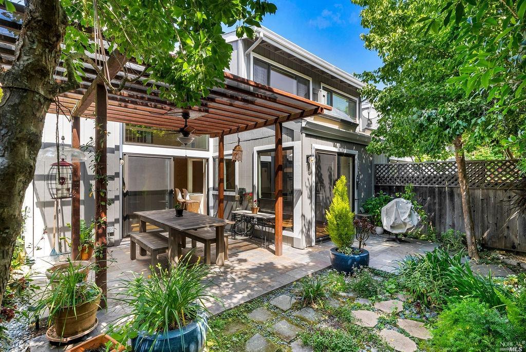 Photo of 2740 Perch Dr in Napa, CA