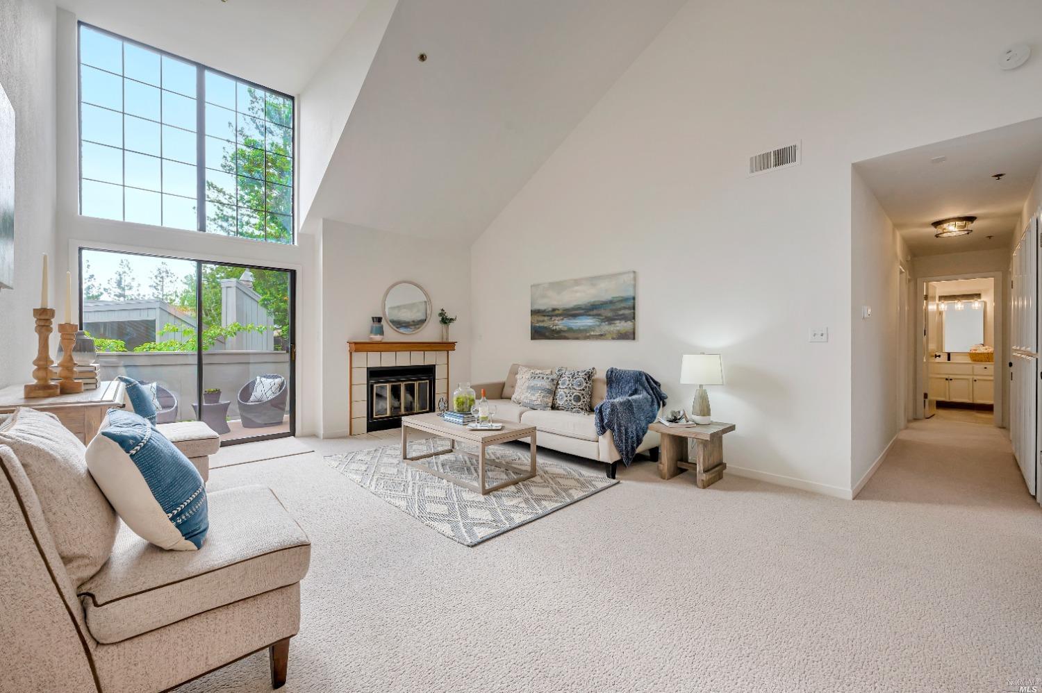 Photo of 114 Oriole Cir in Novato, CA