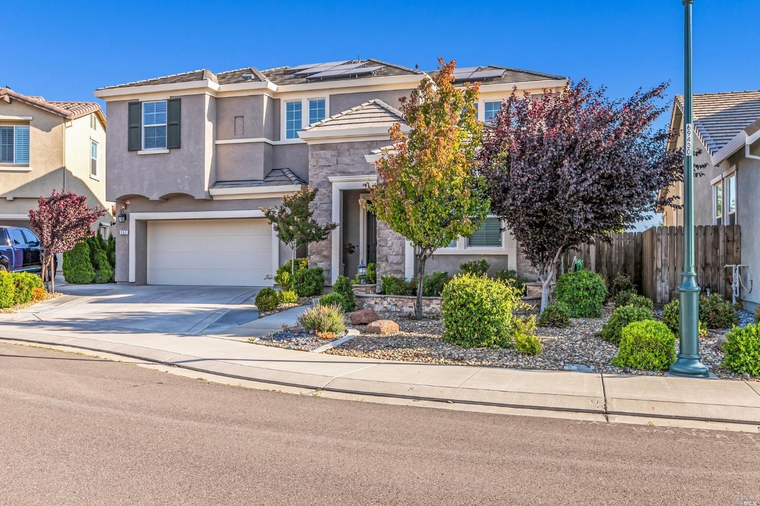 Photo of 297 Water Lily Cir in Vacaville, CA