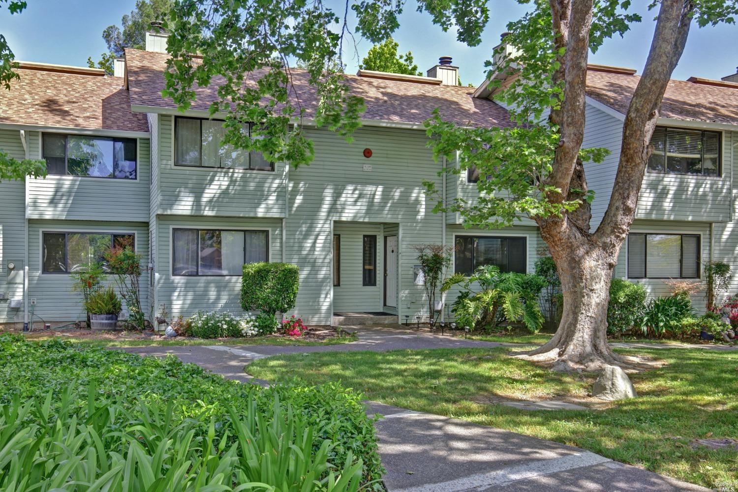 Photo of 79 William St #O in Cotati, CA