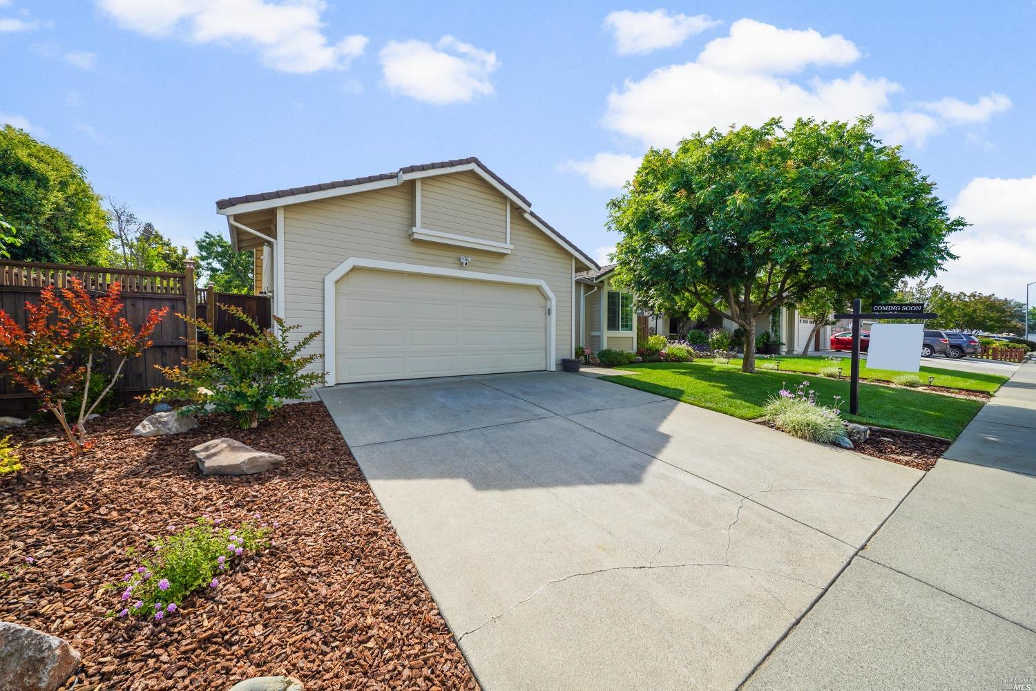 Photo of 707 Greenhaven Dr in Vacaville, CA