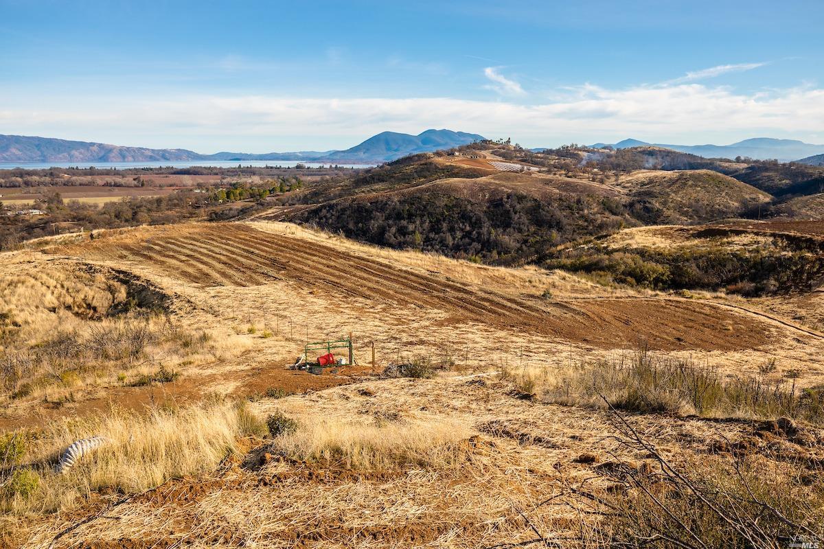 Photo of 3300 Dessie Dr in Lakeport, CA