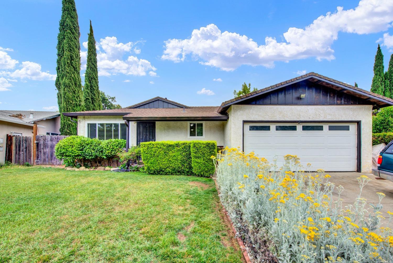 1930 Forest Lane, Vacaville, CA 95687