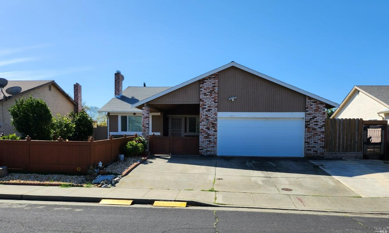 Detail Gallery Image 1 of 1 For 785 Sequoia Dr, Fairfield,  CA 94533 - 4 Beds | 2 Baths