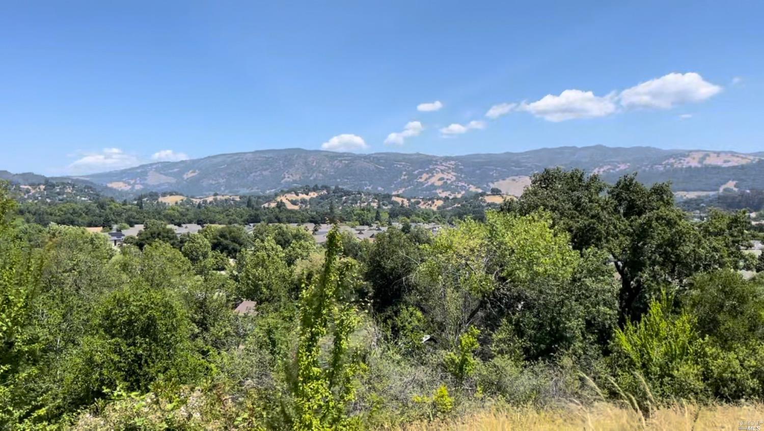 Photo of 0 116-130-020 in Cloverdale, CA