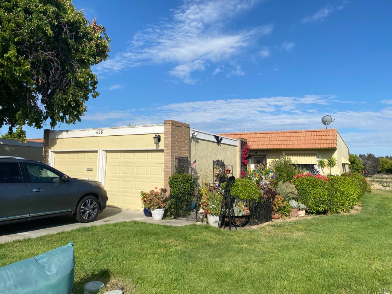 Photo of 636 Yellowstone Dr in Vacaville, CA