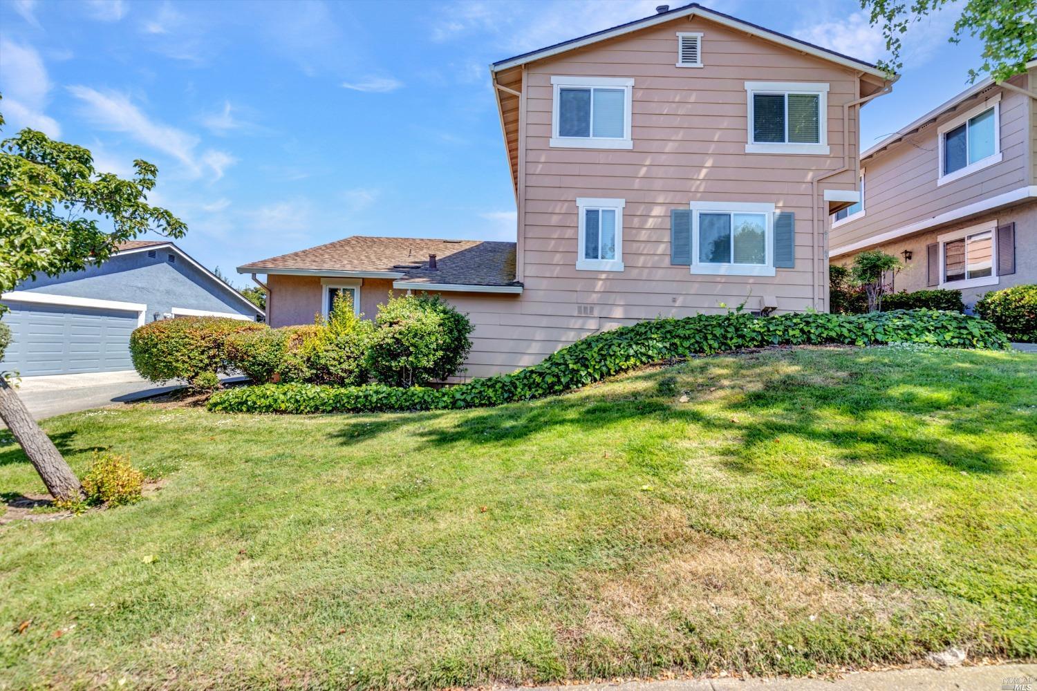 Detail Gallery Image 1 of 1 For 61 Parrott St, Vallejo,  CA 94590 - 3 Beds | 1/1 Baths