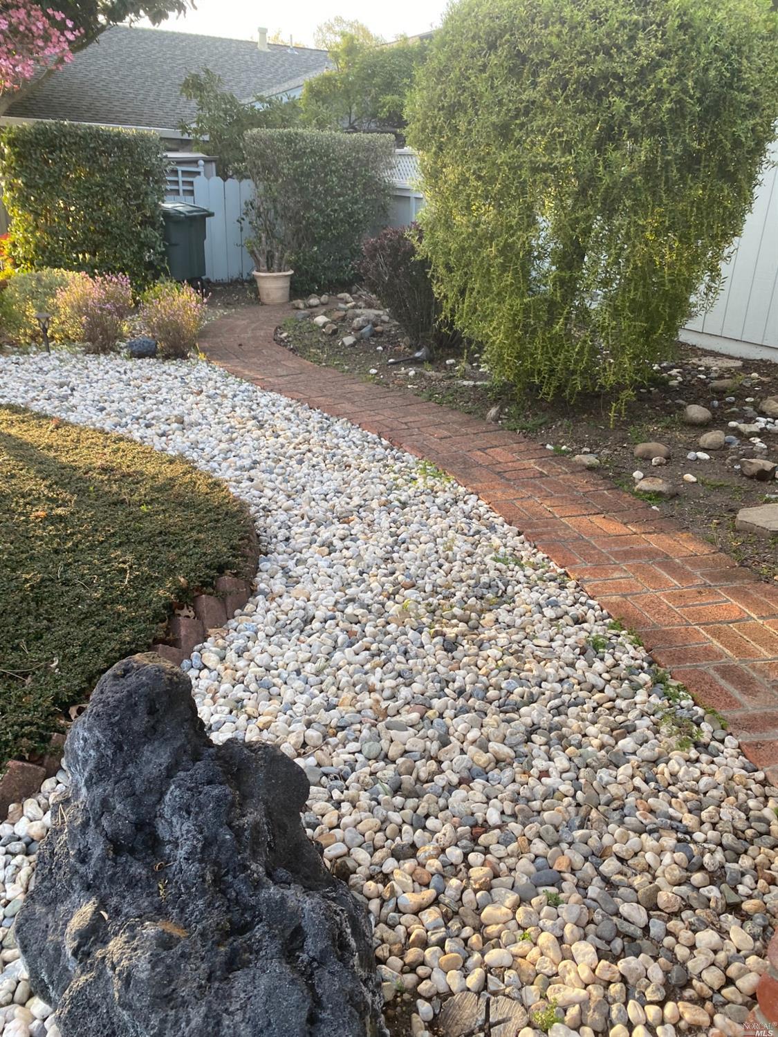 Photo of 6459 Stone Bridge Rd in Santa Rosa, CA