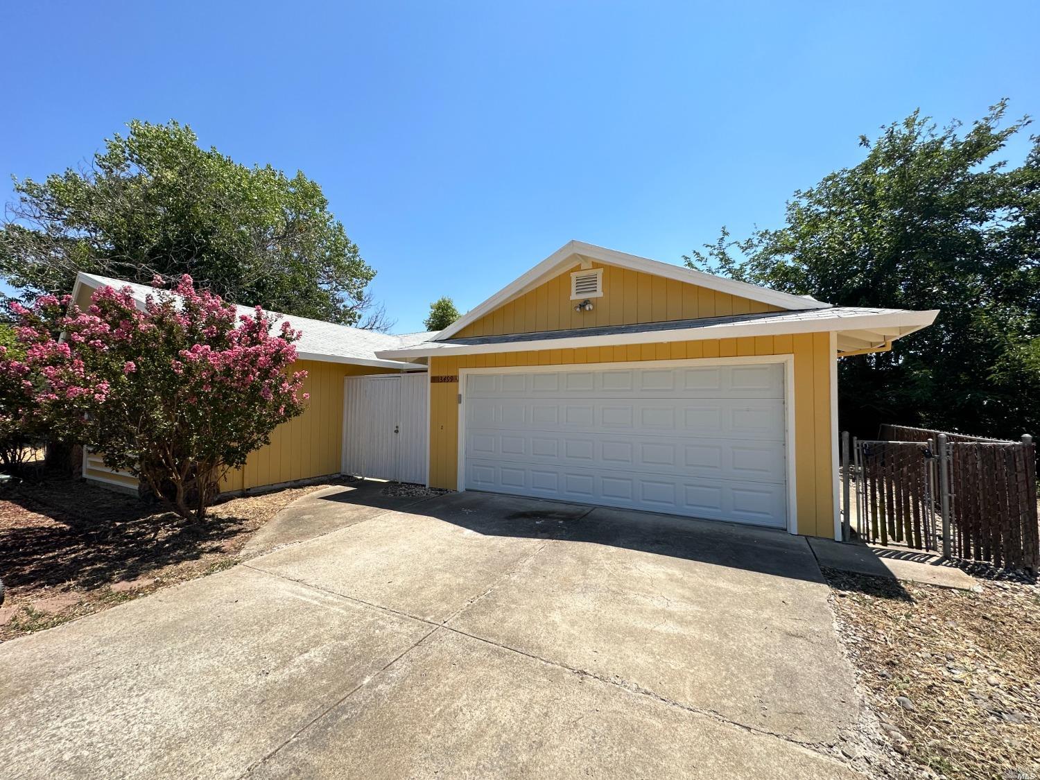 Detail Gallery Image 1 of 1 For 13499 Marina Vlg, Clearlake Oaks,  CA 95423 - 2 Beds | 2 Baths