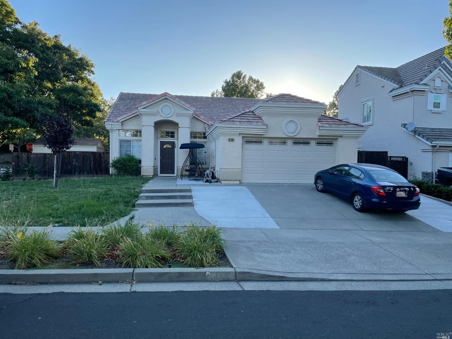 Detail Gallery Image 1 of 1 For 4784 Brookside Cir, Fairfield,  CA 94534 - 3 Beds | 2 Baths