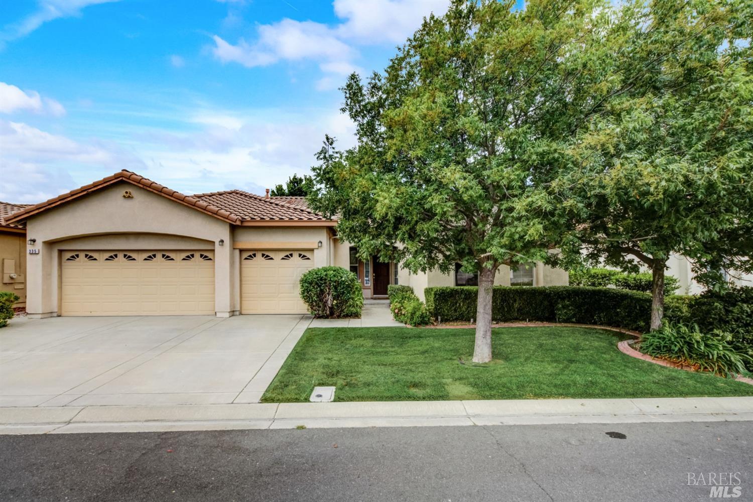 Photo of 335 Desert Forest Dr in Rio Vista, CA