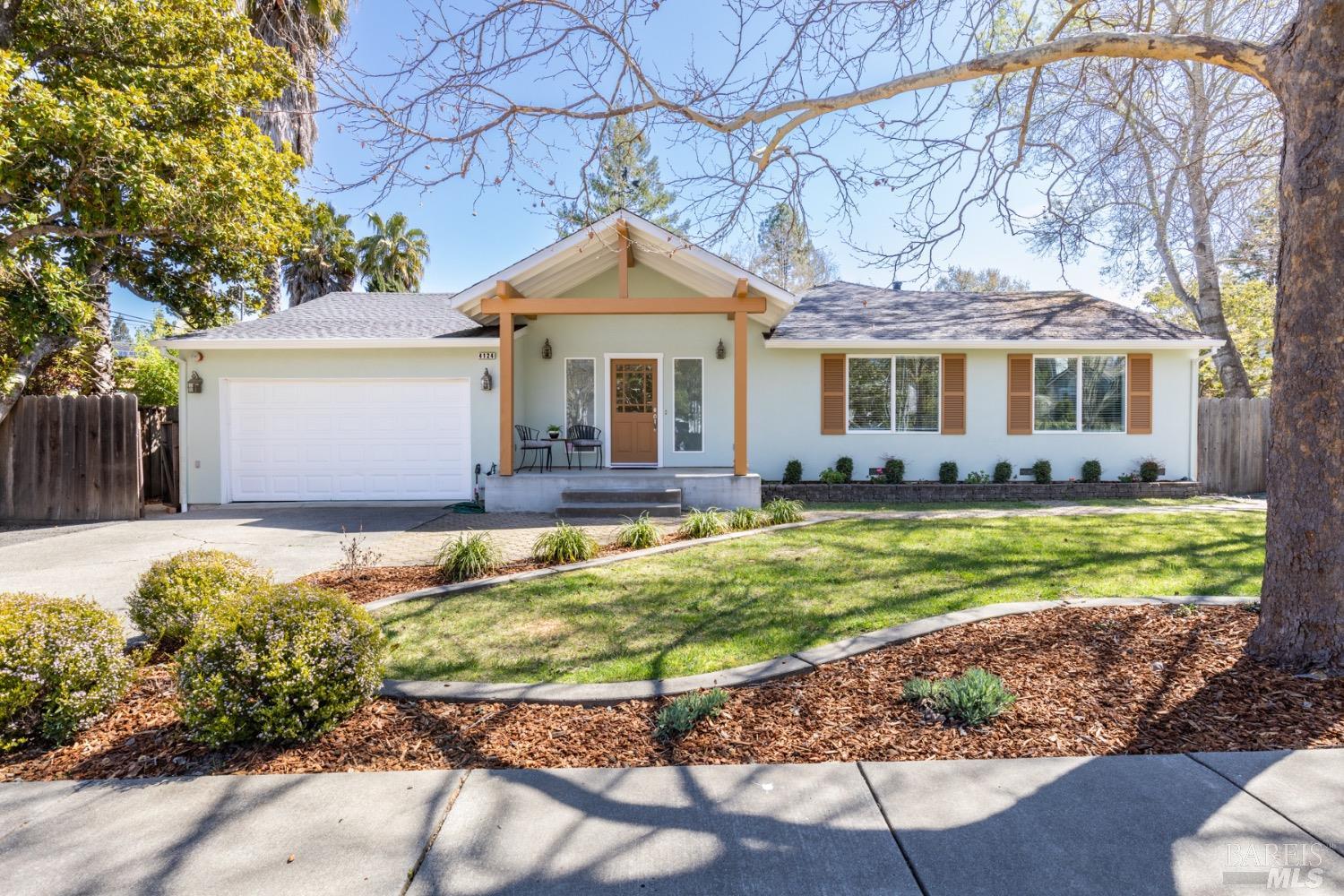 Photo of 4124 Browns Valley Rd in Napa, CA