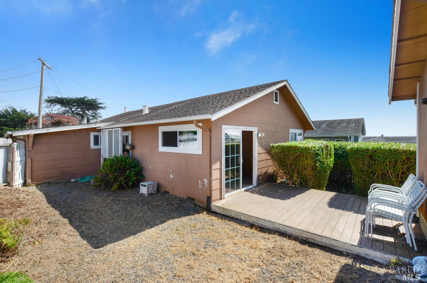 Detail Gallery Image 2 of 31 For 1235 Bay View St, Bodega Bay,  CA 94923 - 2 Beds | 1 Baths