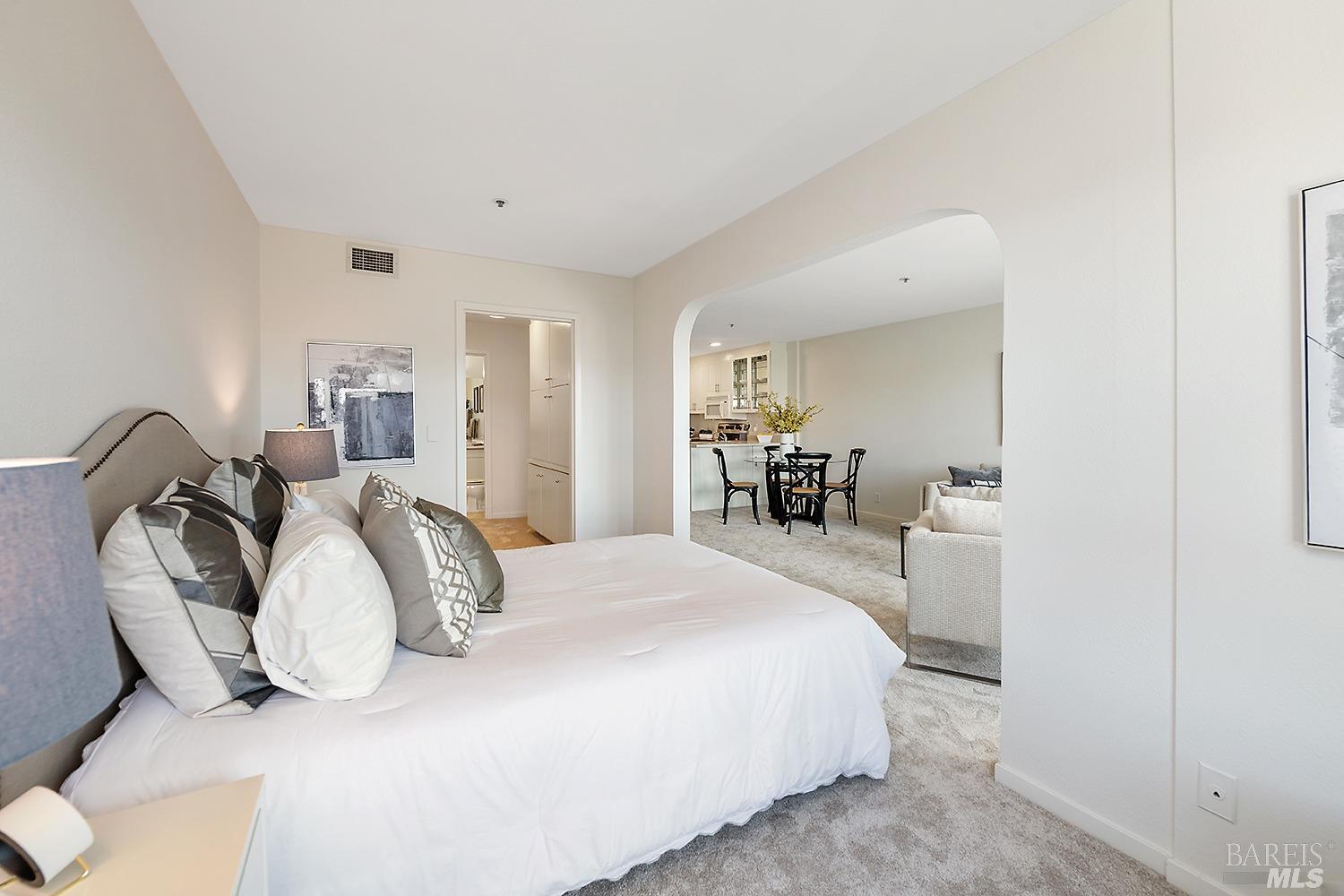 Detail Gallery Image 13 of 28 For 100 Thorndale Dr #338,  San Rafael,  CA 94903 - 1 Beds | 1 Baths