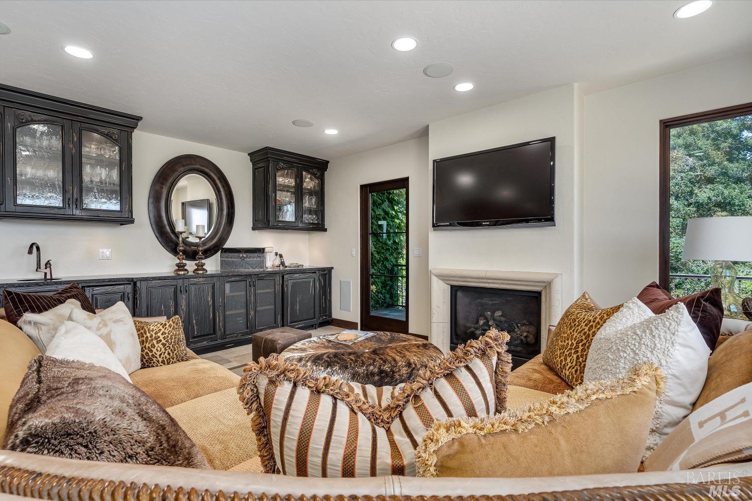 Detail Gallery Image 28 of 75 For 1315 Crestmont Dr, Angwin,  CA 94508 - 6 Beds | 5/2 Baths