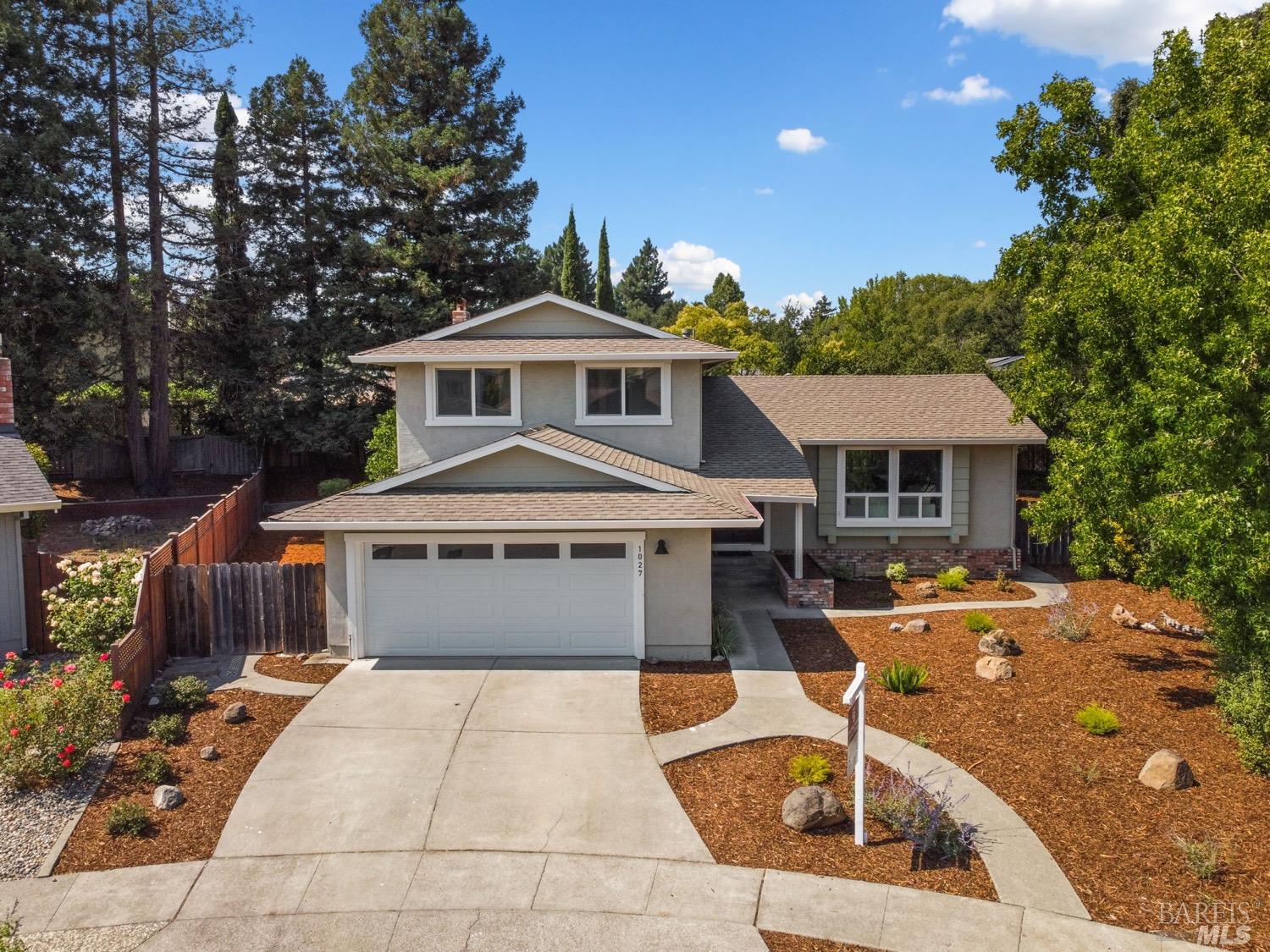 Photo of 1027 Round Hill Ct in Napa, CA