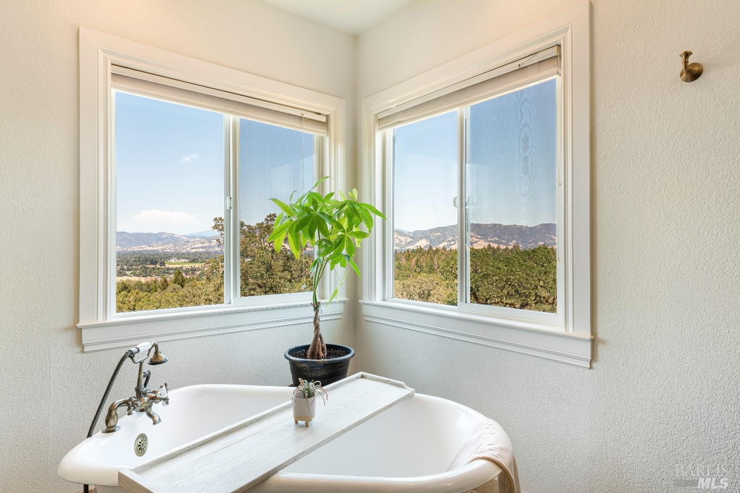 Detail Gallery Image 26 of 49 For 7150 Lorene Rd, Redwood Valley,  CA 95470 - 4 Beds | 2/2 Baths