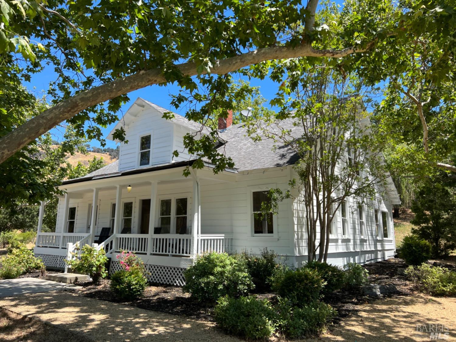 Photo of 4701 Wallace Creek Rd in Healdsburg, CA