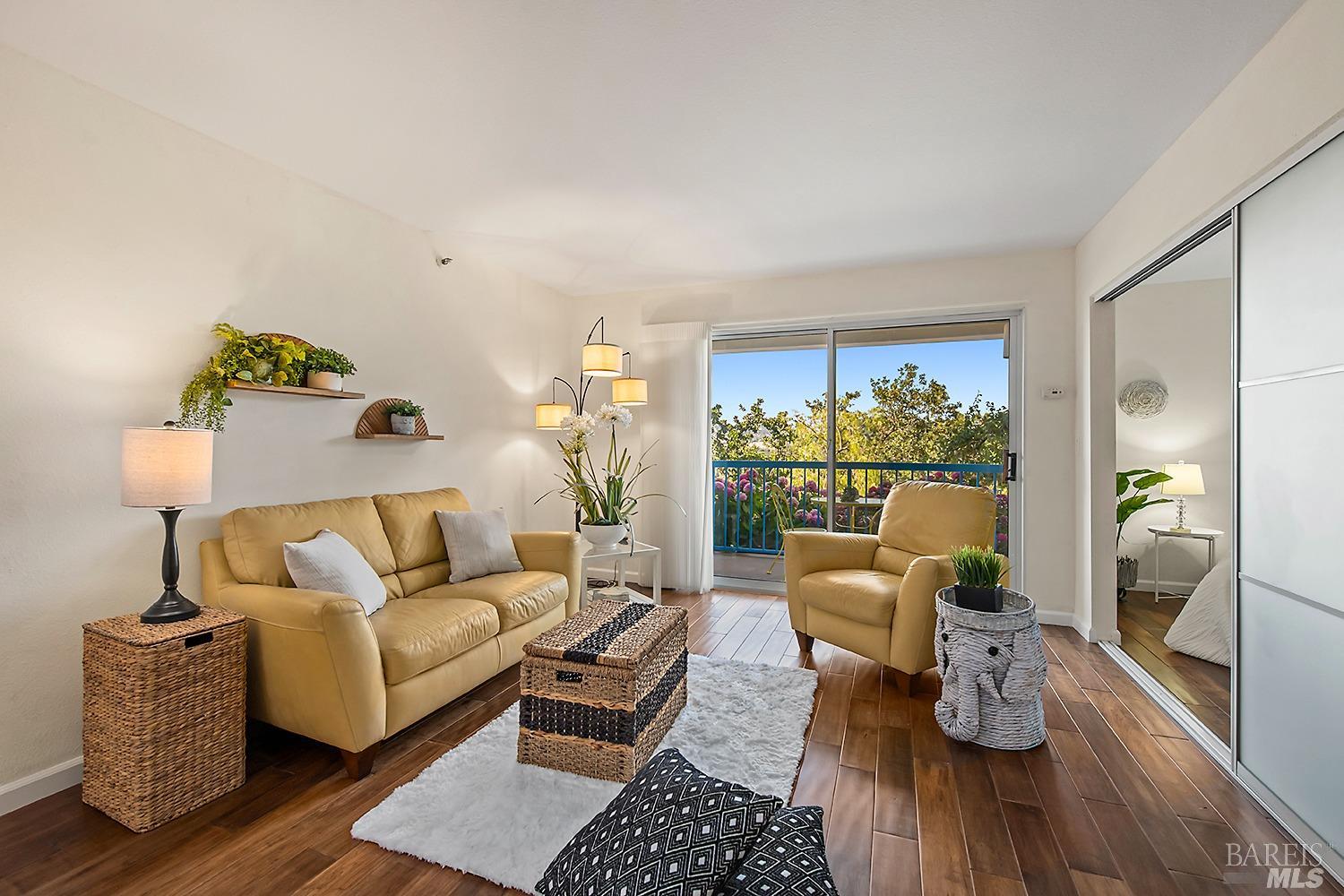 Detail Gallery Image 7 of 31 For 100 Thorndale Dr #146,  San Rafael,  CA 94903 - 1 Beds | 1 Baths