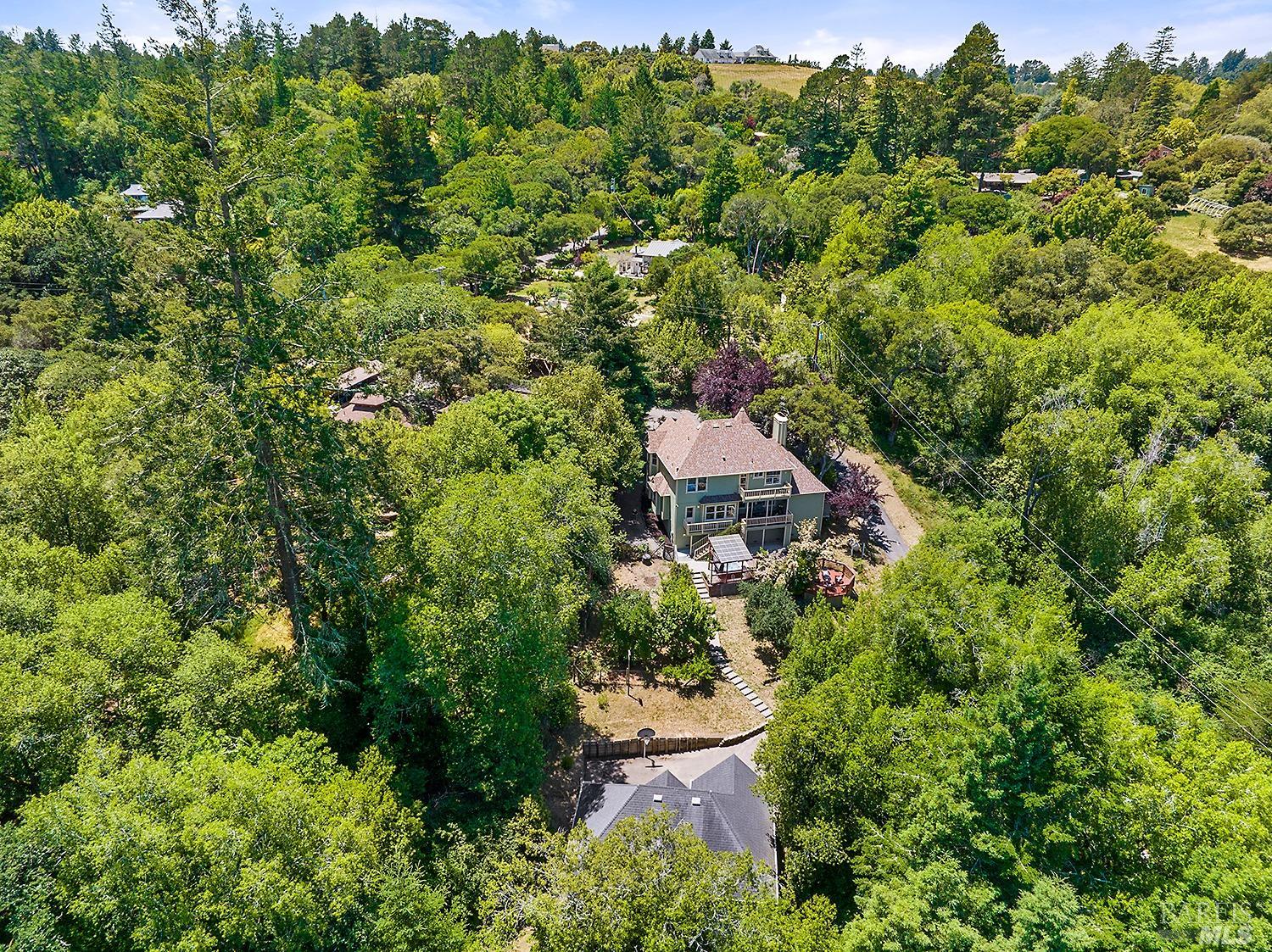 1367 Tilton Rd, Sebastopol, CA 95472 2 Beds 3 Baths (PendingDoNotShow) BA323043253 REBAREIS