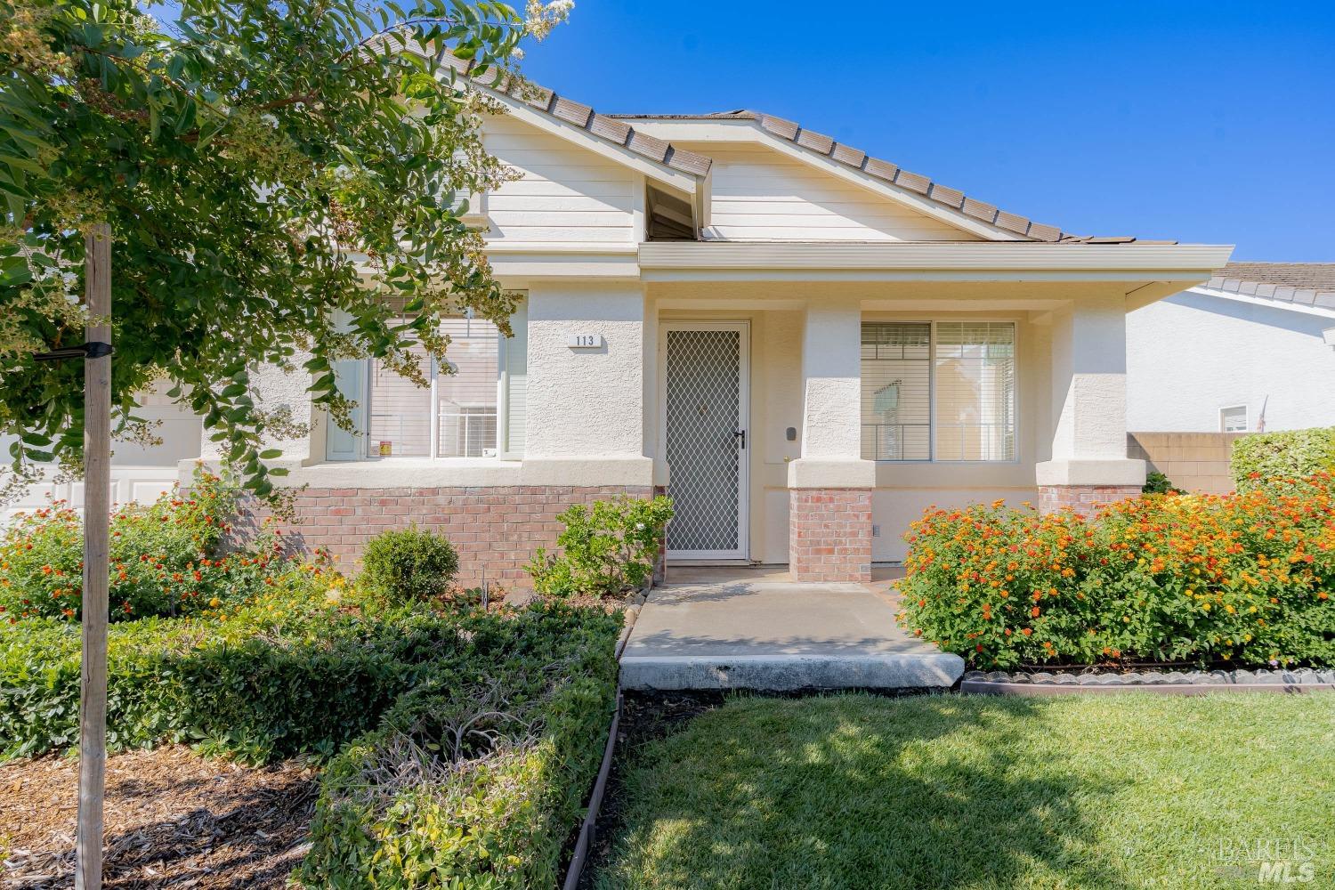 Detail Gallery Image 11 of 55 For 113 Amethyst Dr, Vacaville,  CA 95687 - 2 Beds | 2 Baths