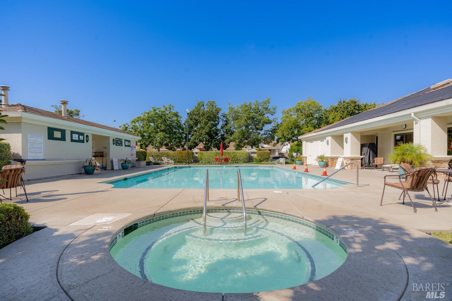 Detail Gallery Image 22 of 55 For 113 Amethyst Dr, Vacaville,  CA 95687 - 2 Beds | 2 Baths