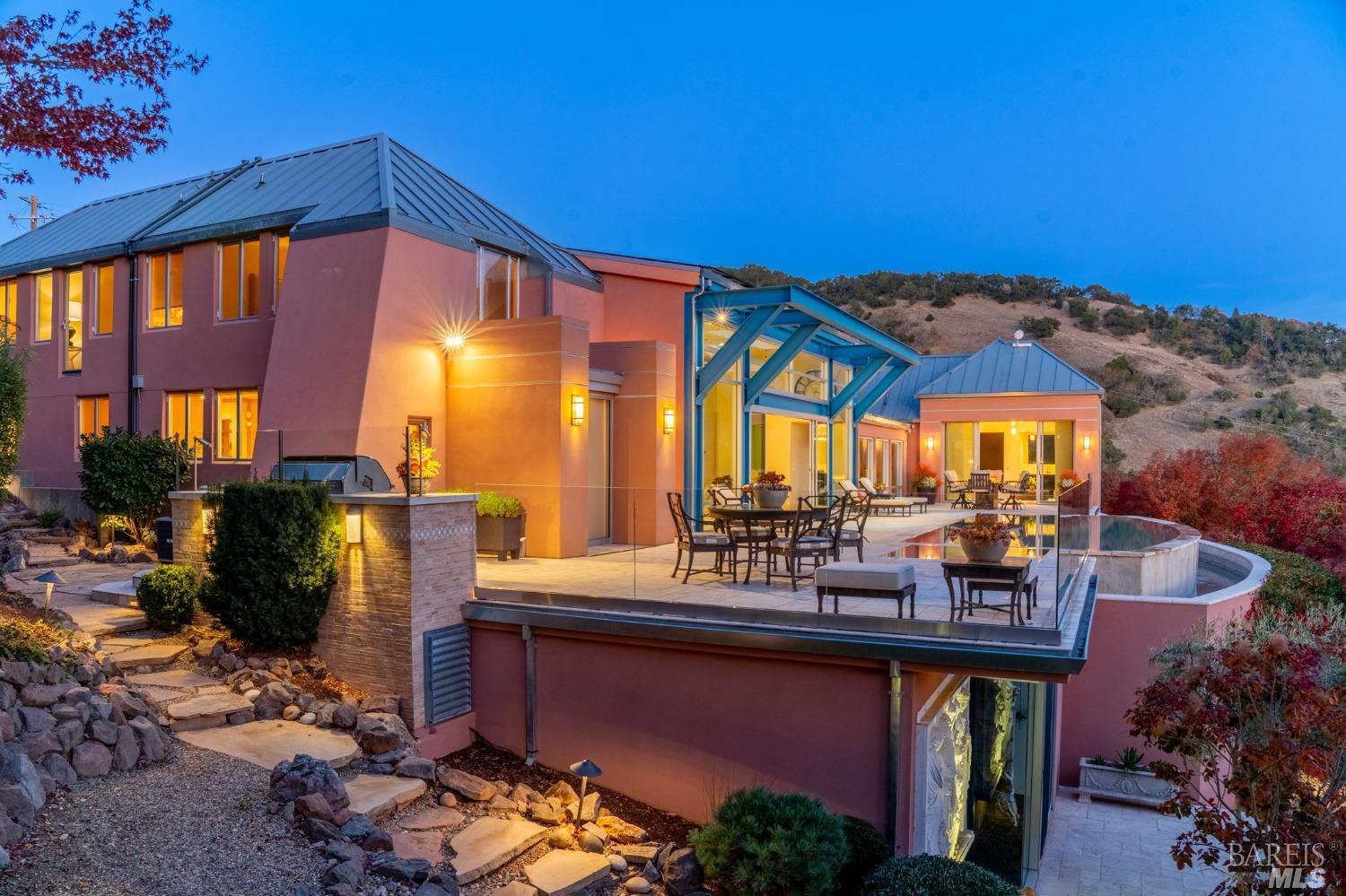 Photo of 1335 Kinnybrook Dr in Kenwood, CA