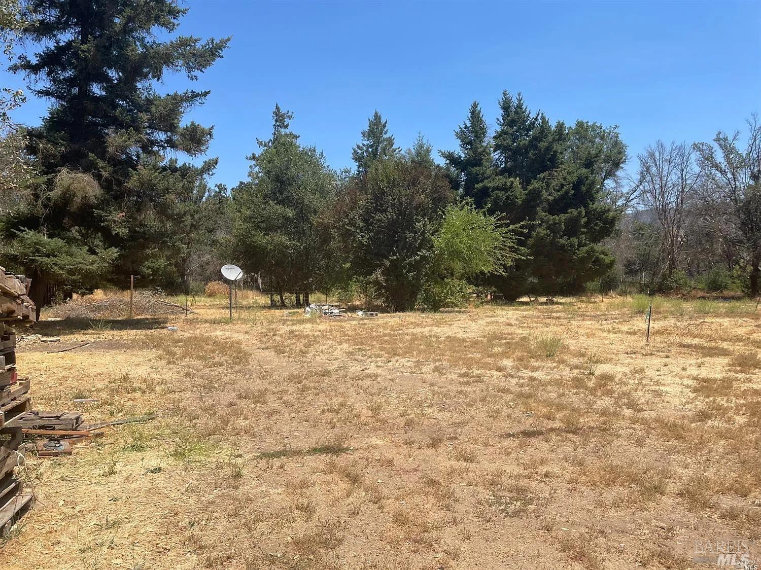 Photo of 2320 Rd K in Redwood Valley, CA