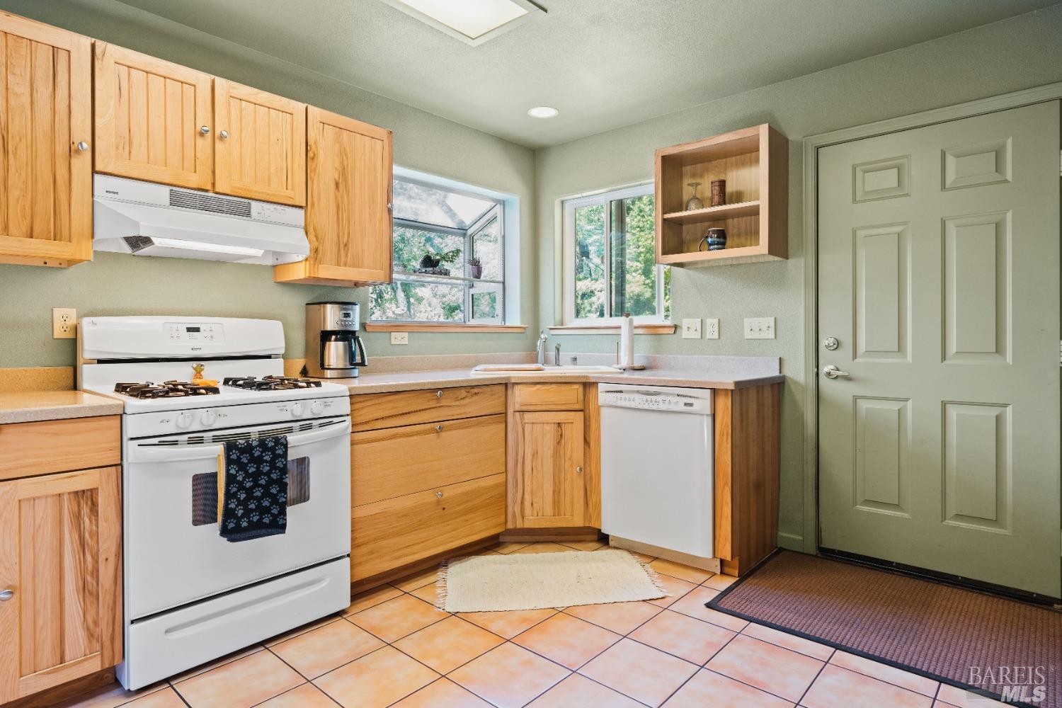 Detail Gallery Image 6 of 62 For Address Is Not Disclosed, Willits,  CA 95490 - 3 Beds | 3/1 Baths