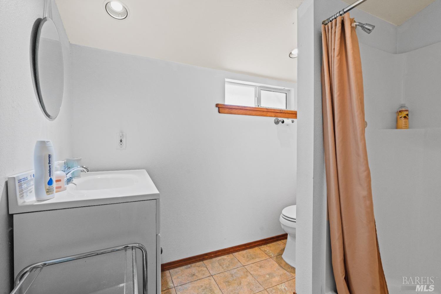 Detail Gallery Image 59 of 62 For Address Is Not Disclosed, Willits,  CA 95490 - 3 Beds | 3/1 Baths