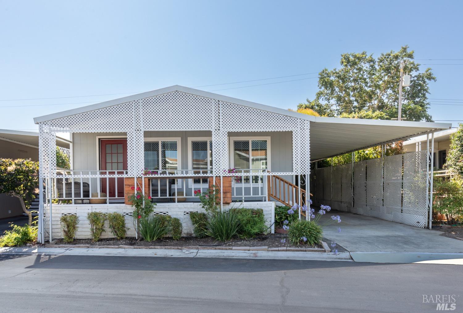 Photo of 6468 Washington St #123 in Yountville, CA