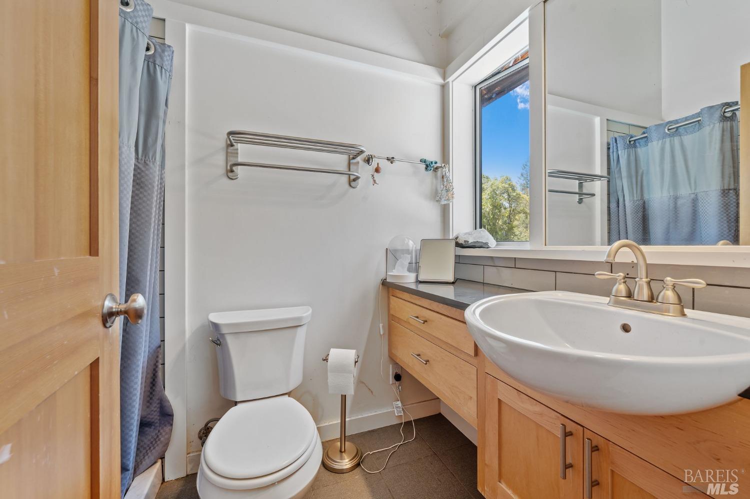 Detail Gallery Image 69 of 72 For 8851 Ravens Pike Unkn, Boonville,  CA 95415 - 2 Beds | 2 Baths