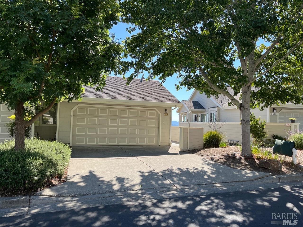 Photo of 2033 Stonefield Ln in Santa Rosa, CA