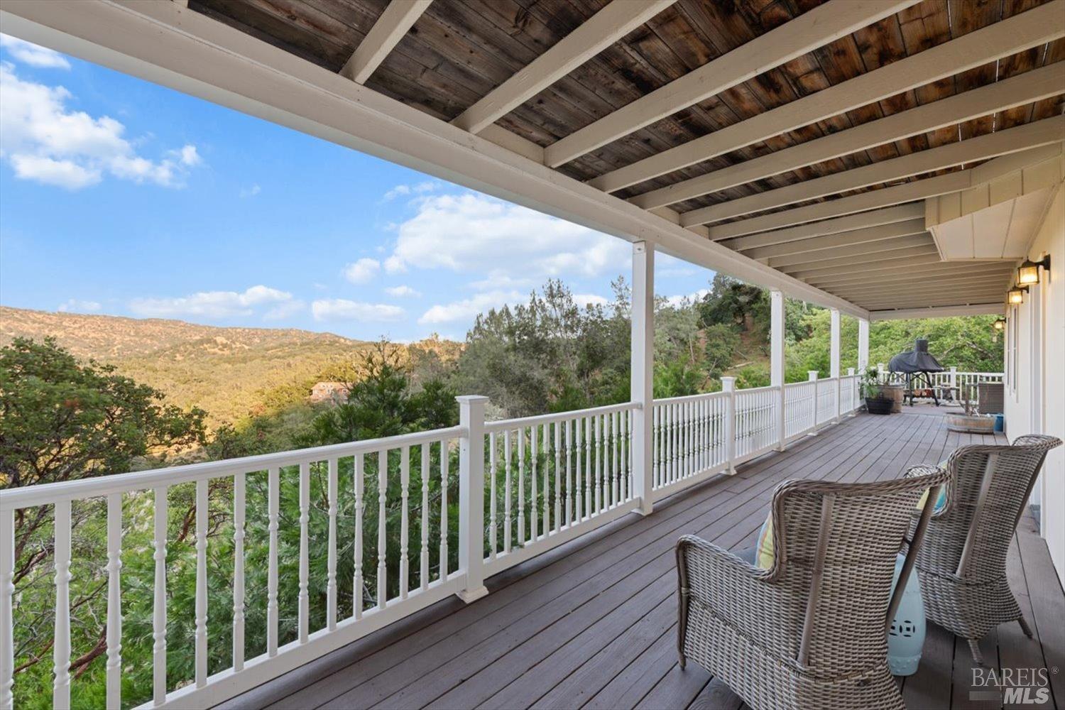 14 Blackwood Ct, Napa, CA 94558 5 Beds 3/1 Baths (Active