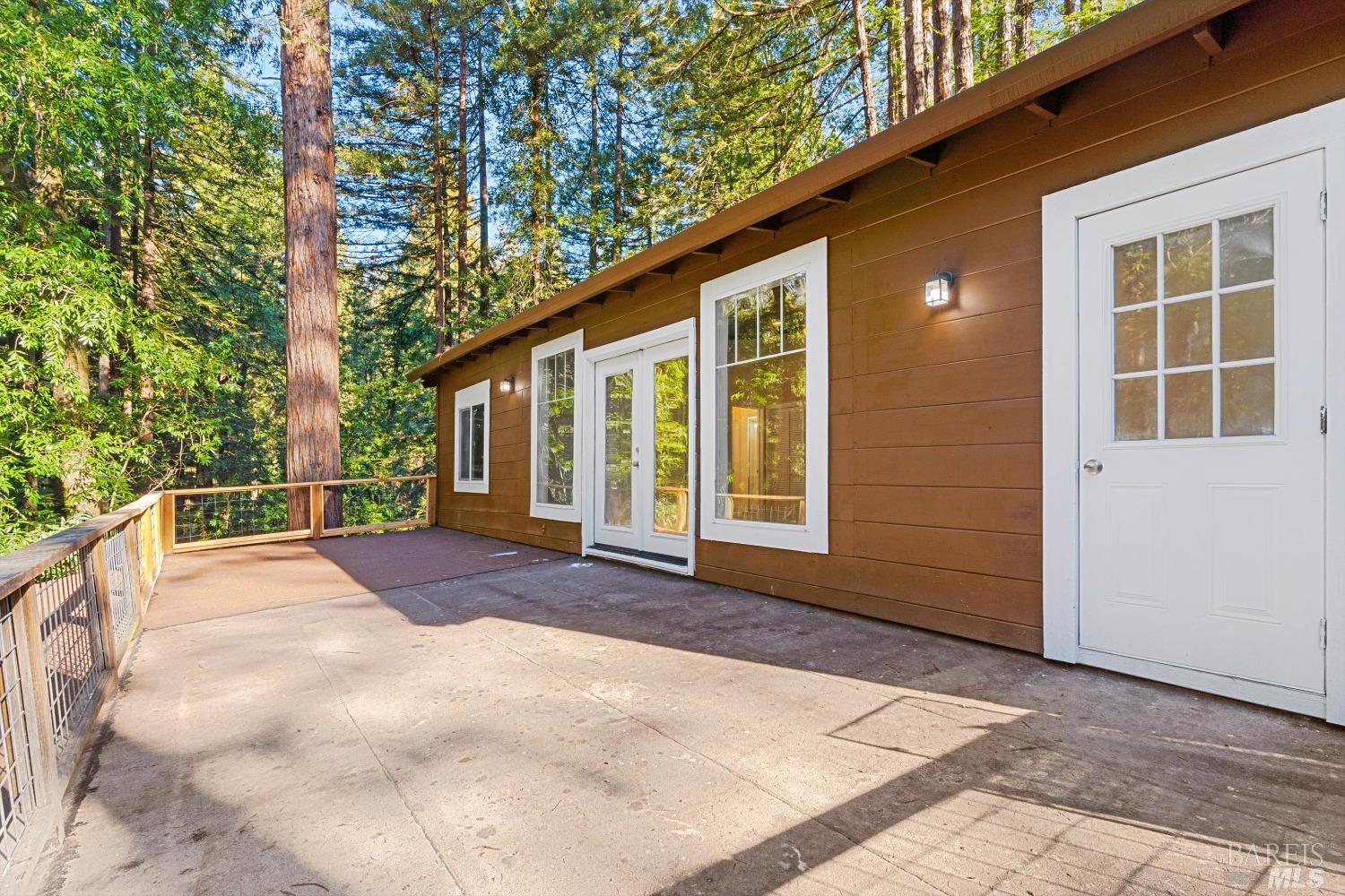 14790 Canyon 4 Rd, Rio Nido, CA 95446 3 Beds 2 Baths (Active