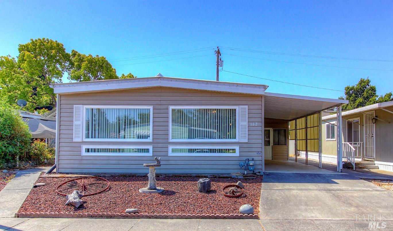 Photo of 162 Westgate Cir in Santa Rosa, CA