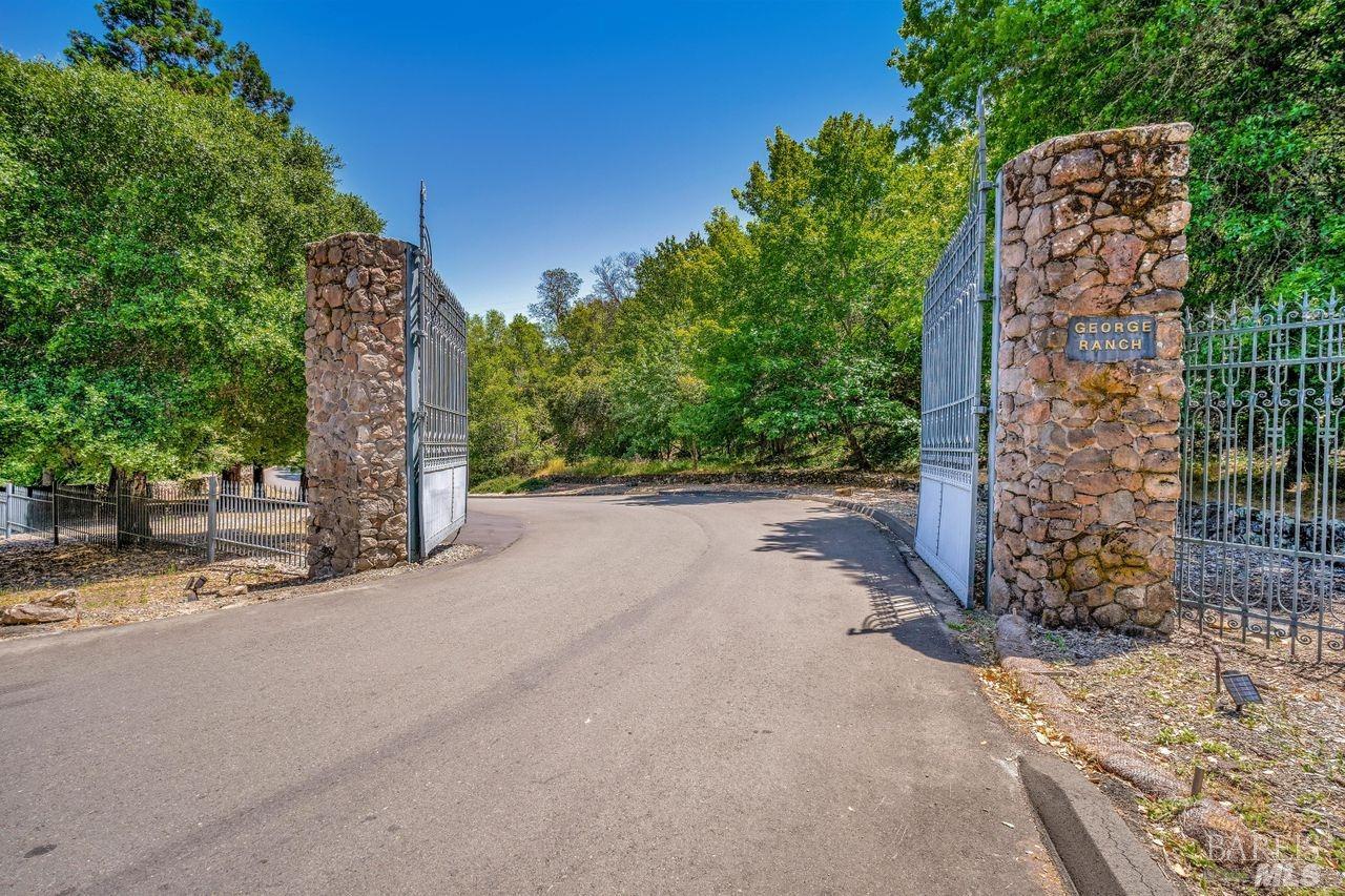 Photo of 3650 White Alder in Sonoma, CA