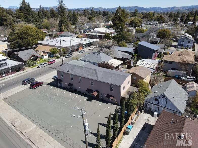 Detail Gallery Image 2 of 10 For 448 Sebastopol Ave, Santa Rosa,  CA 95401 - 4 Beds | 2 Baths