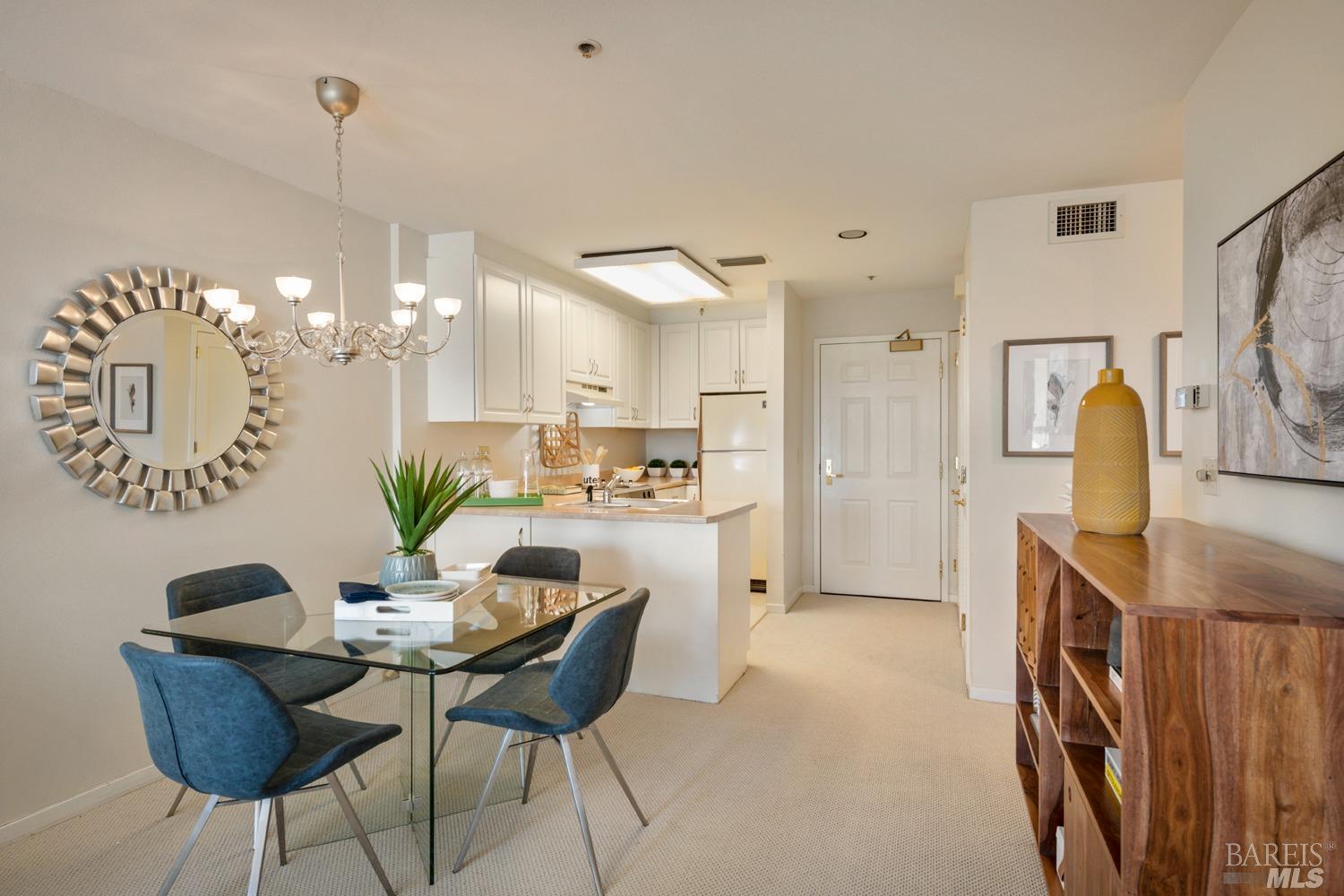 Detail Gallery Image 8 of 33 For 100 Thorndale Dr #309,  San Rafael,  CA 94903 - 1 Beds | 1 Baths